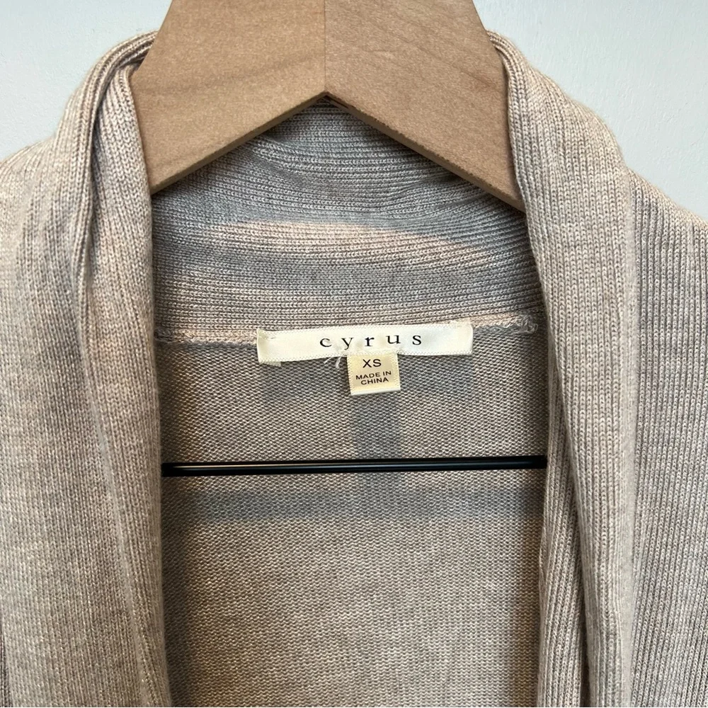 Cyrus Women's 3/4 Length Sleeve Cardigan Sweater - size XS - Picture 4 of 6